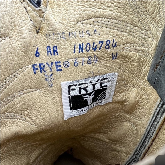 SOLD Vintage Frye Western green leather heeled coastal cowgirl boots - Picture 9 of 12